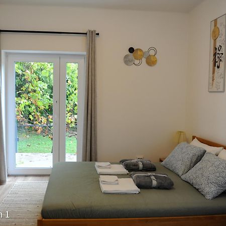 Quiet, Green, Relaxing Place - 2 Bedroom Apartment Balatonfured Exterior photo