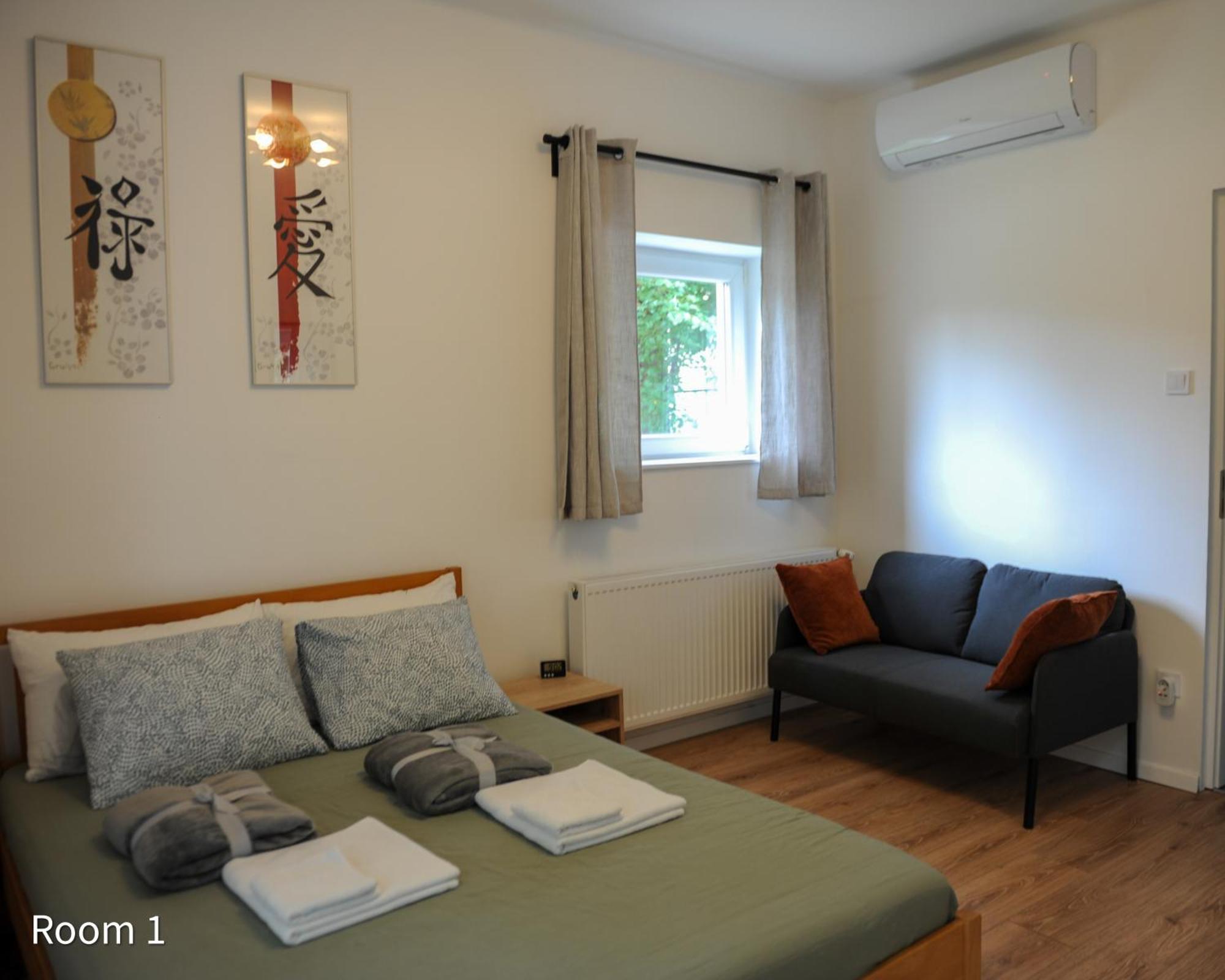 Quiet, Green, Relaxing Place - 2 Bedroom Apartment Balatonfured Exterior photo