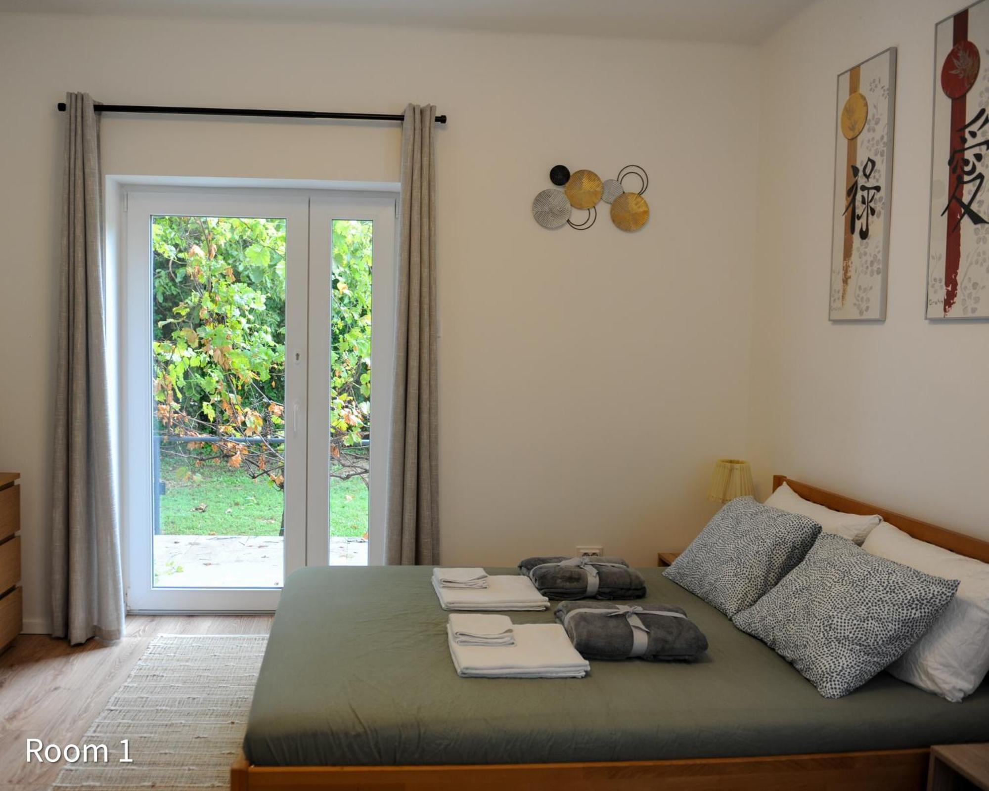 Quiet, Green, Relaxing Place - 2 Bedroom Apartment Balatonfured Exterior photo