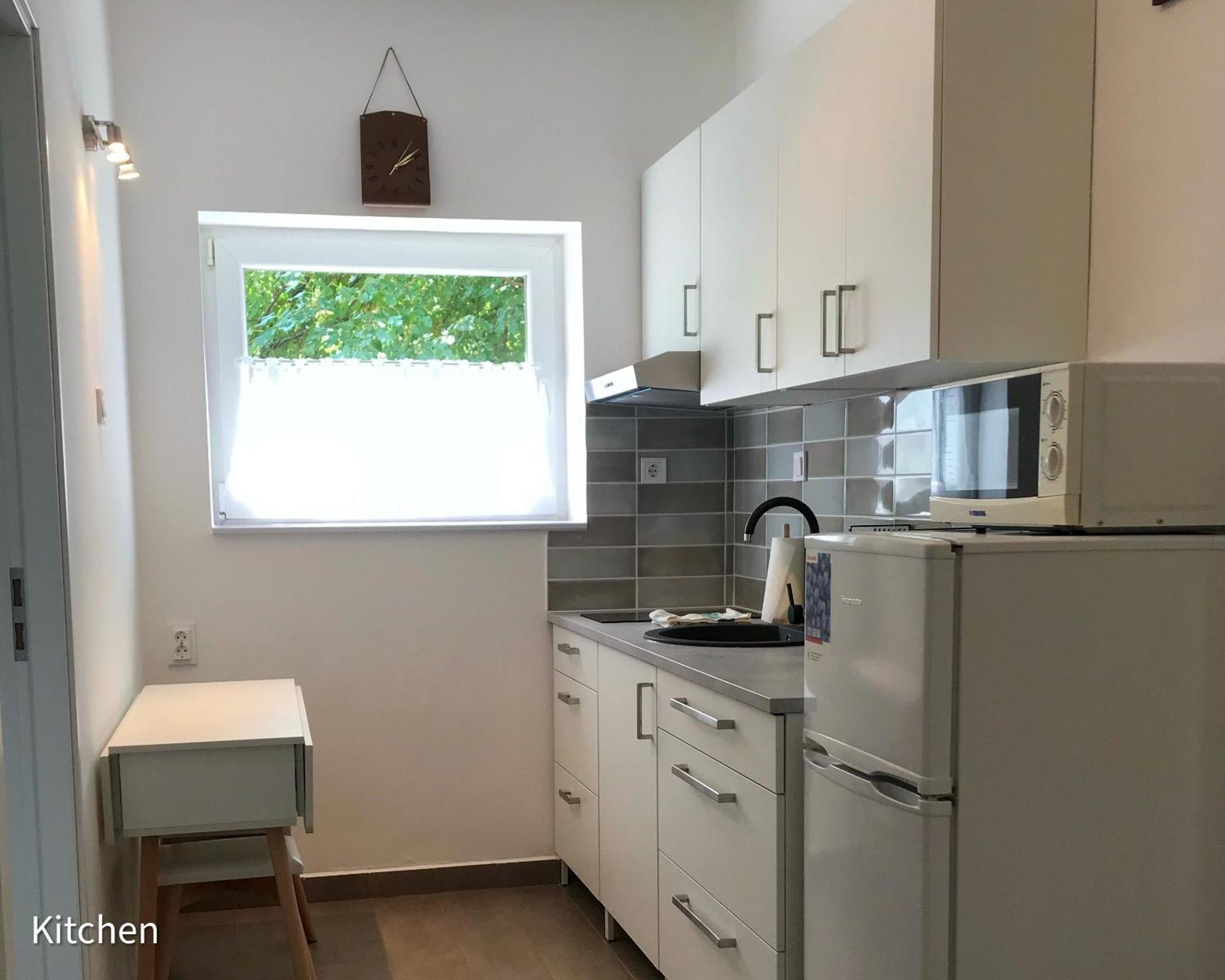 Quiet, Green, Relaxing Place - 2 Bedroom Apartment Balatonfured Exterior photo